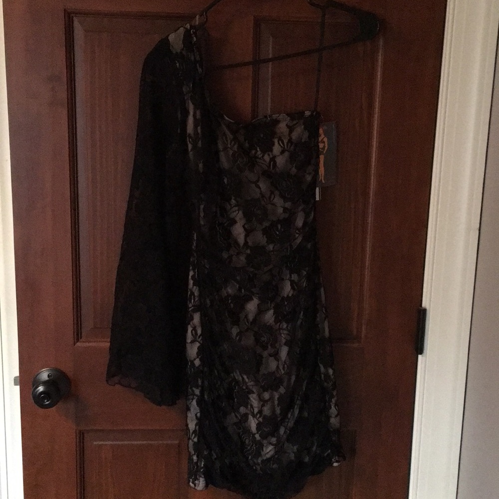 Lace one shoulder body con dress